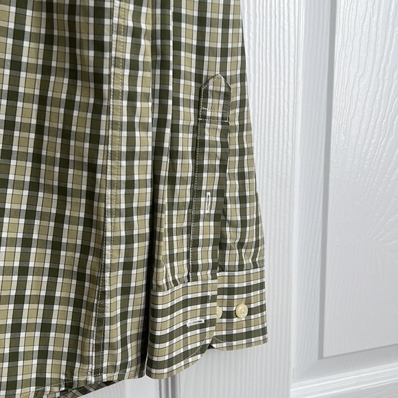 button down - Picture 3 of 4